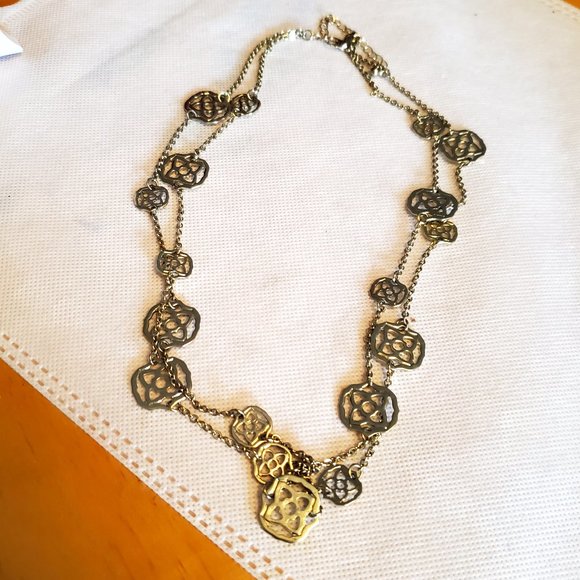 20" Gold Tone Layered Flower Theme Panel Necklace - Picture 3 of 5